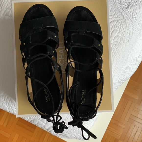 Michael Kors wedge - Picture 3 of 5